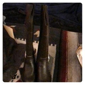 Women’s boots size 7.5